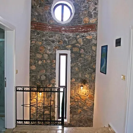 Villa Stone Mansion *